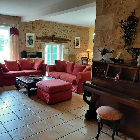 منزل ريفي La Queue Rousse - Maison Ancienne Avec Cheminee Et Jardin Cloture - Fr-1-653-132 Montembœuf