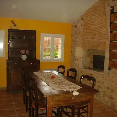 منزل ريفي La Queue Rousse - Maison Ancienne Avec Cheminee Et Jardin Cloture - Fr-1-653-132 Montembœuf