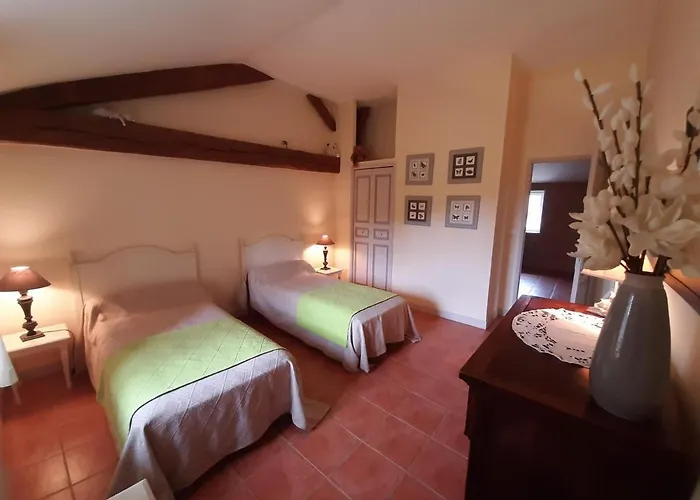 La Queue Rousse - Maison Ancienne Avec Cheminee Et Jardin Cloture - Fr-1-653-132 度假居